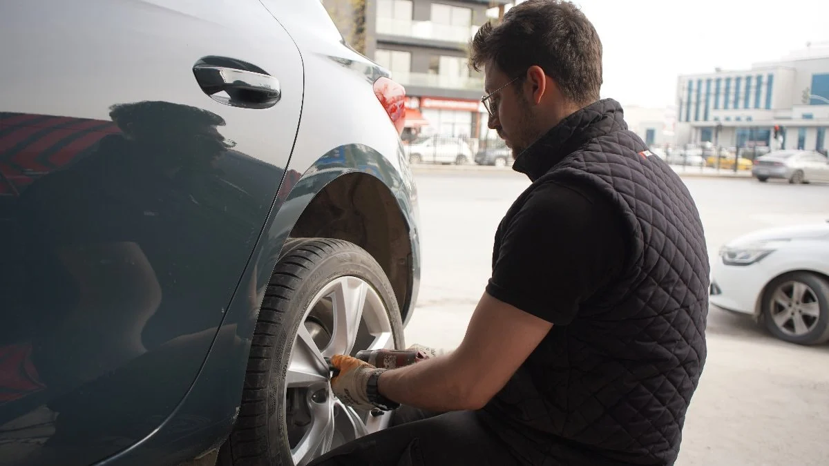 Kış lastiği uygulaması bitti: Değişim mesaisi başladı