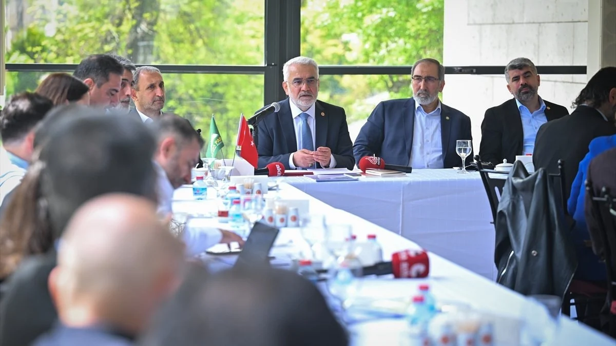 Zekeriya Yapıcıoğlu: Bir tek çocuk öleceğine yüz köpek ölsün