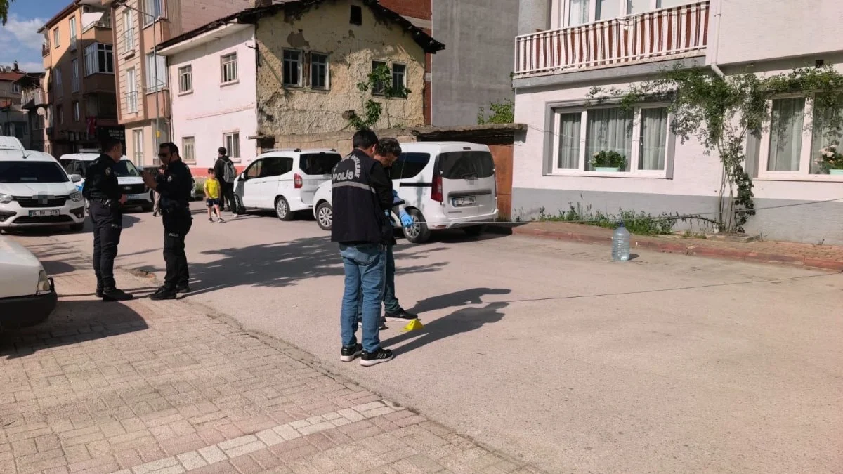 Bursa'da silahlı kavgaya karıştı: Polis, çatıda yakaladı