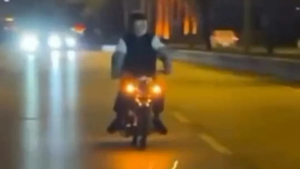 Bursa'da motosiklet sürücüsü 200 bin TL ceza yedi: Motosikleti bağlandı