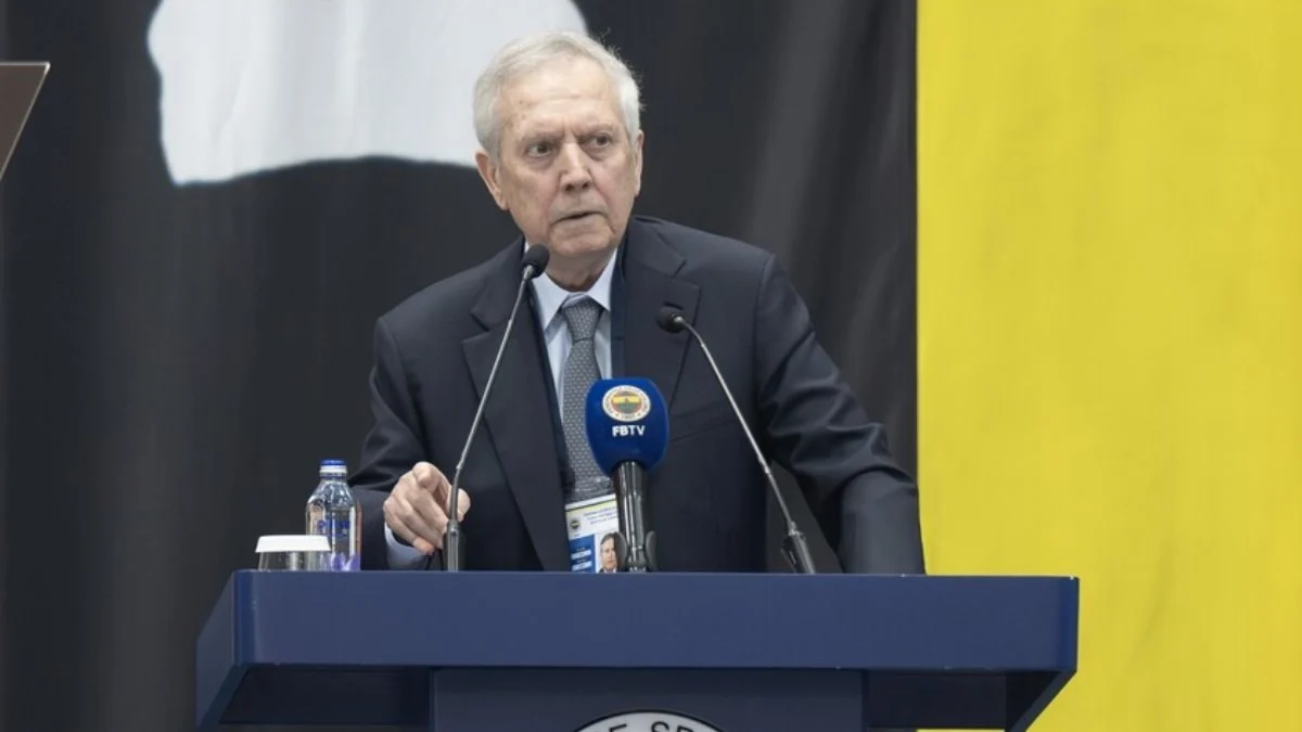 Fenerbahçe’de Aziz Yıldırım dönemi: Sahada, potada ve filede kaç kupa kaldırdı