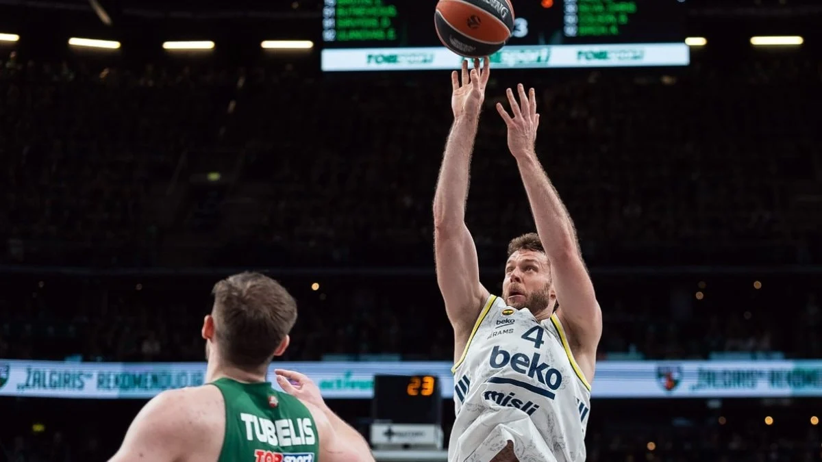 Fenerbahçe, Litvanya'da Zalgiris'e yenildi