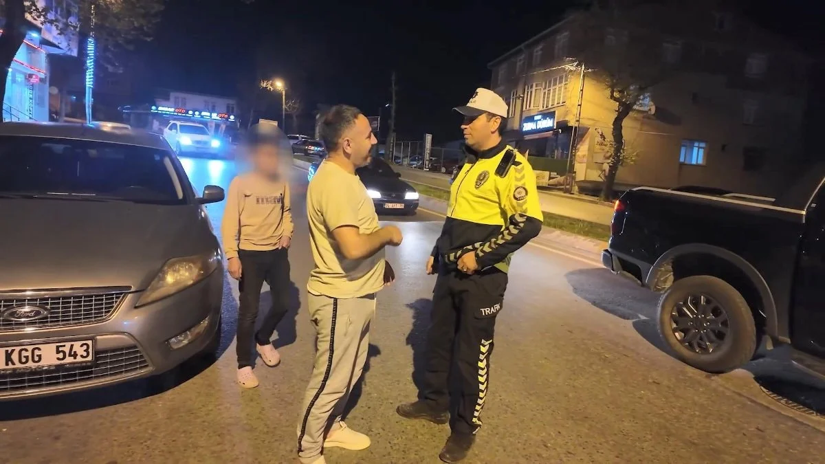 İstanbul'da 13 yaşındaki çocuk direksiyon başında yakalandı: Araç sahibine 40 bin TL ceza kesildi