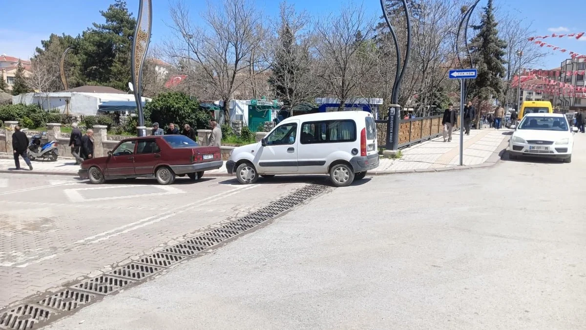 Ankara’da kamyonun üzerinden geçtiği çocuk yaşamını yitirdi
