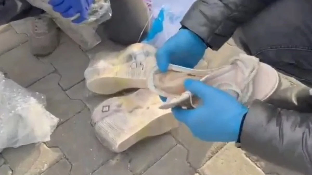 Tokat'ta kadın ayakkabısından 1,5 kilodan fazla uyuşturucu çıktı