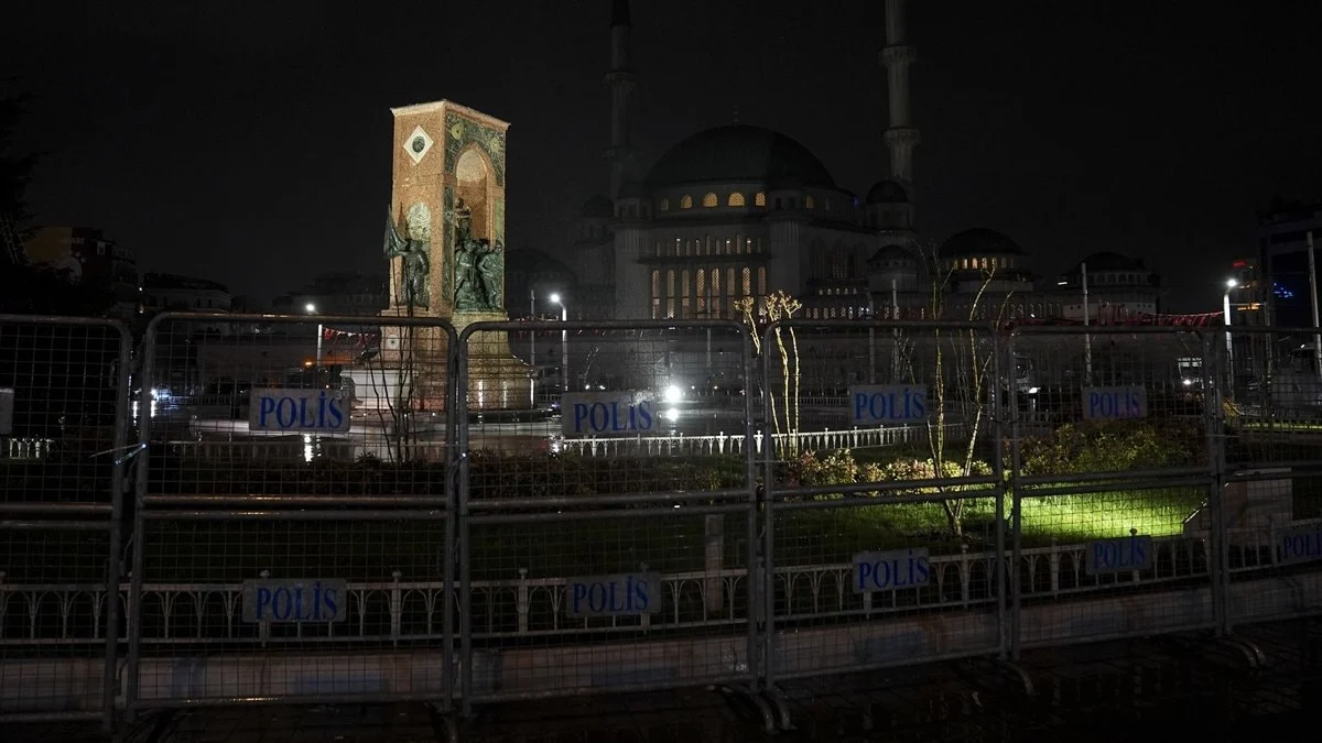 1 Mayıs nedeniyle İstanbul'da bazı yollar trafiğe kapatıldı