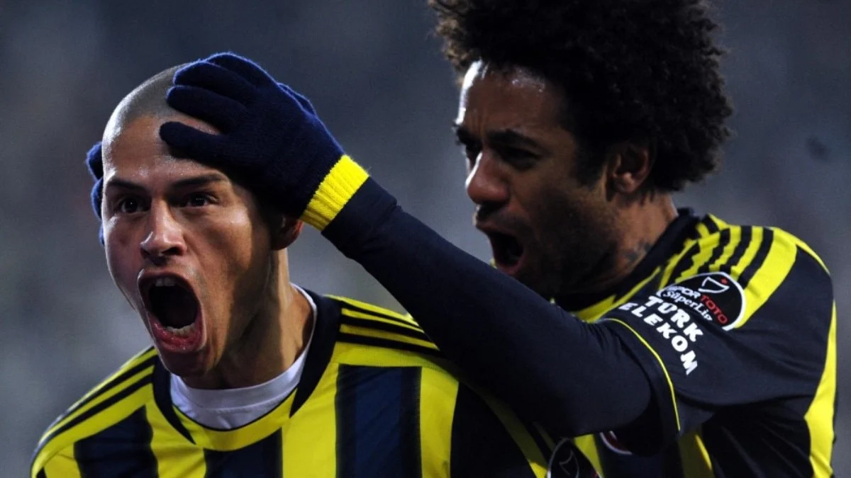 Alex de Souza'dan Aziz Yıldırım'a destek: Geri gel patron