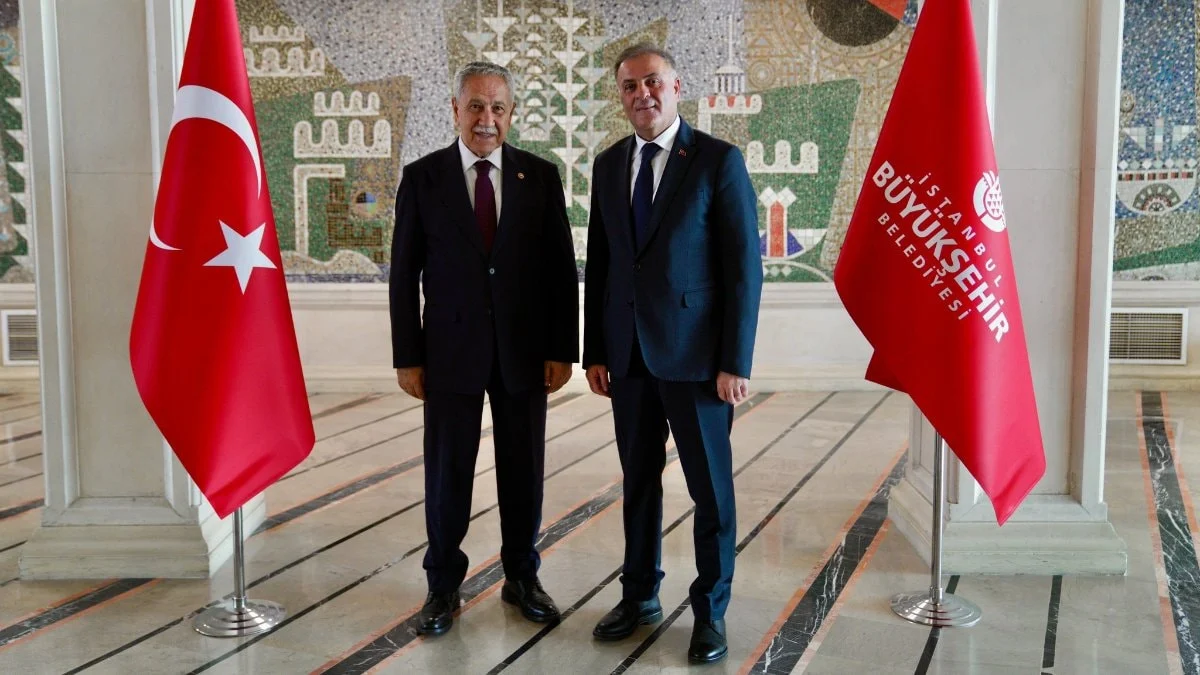 Bülent Arınç'tan İBB'yi ziyaret etti