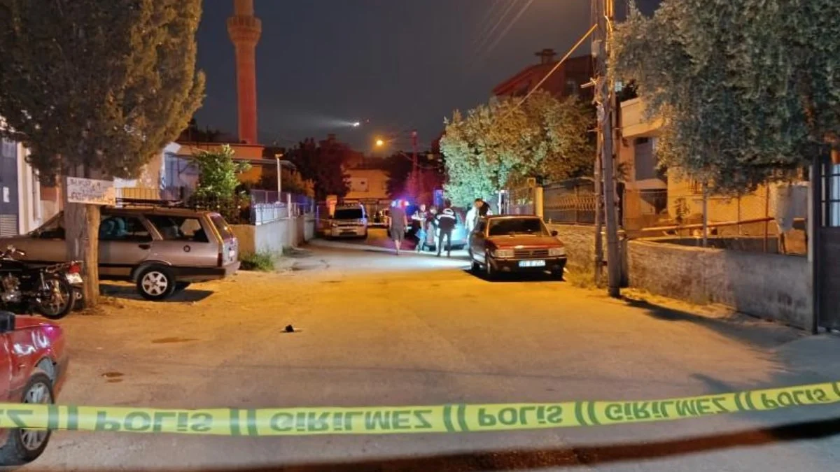 Adana'da komşuların gürültü kavgası kanlı bitti: 5 yaralı
