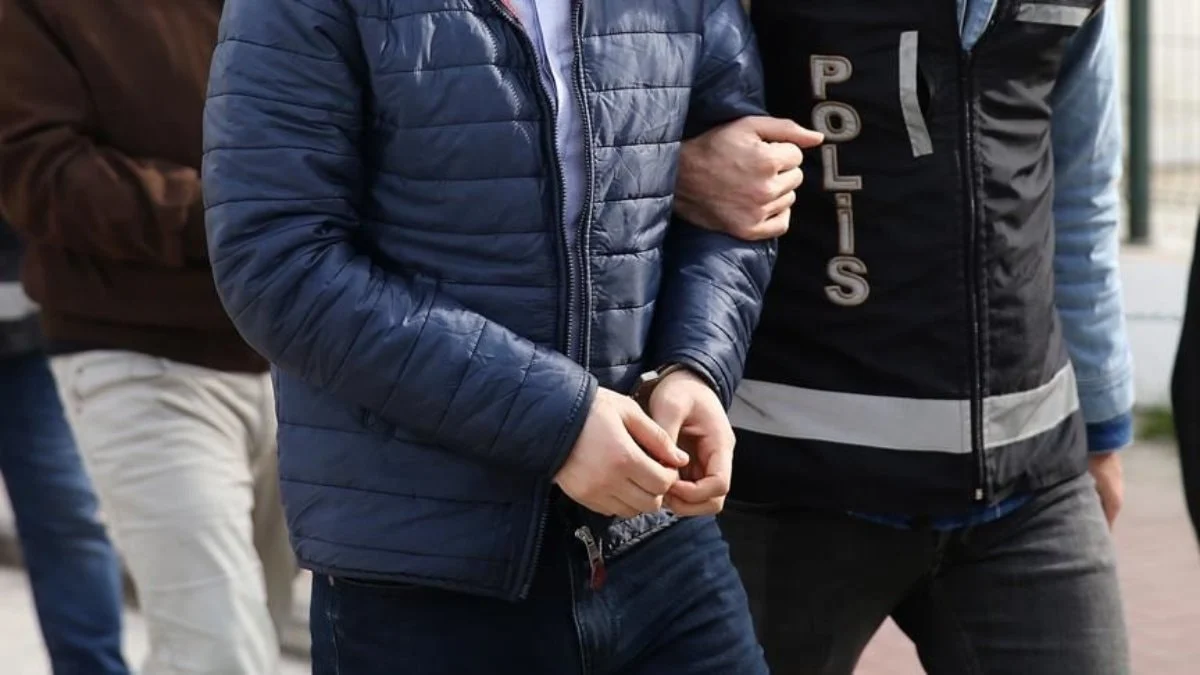 İstanbul'da suç örgütü operasyonu: 13 gözaltı