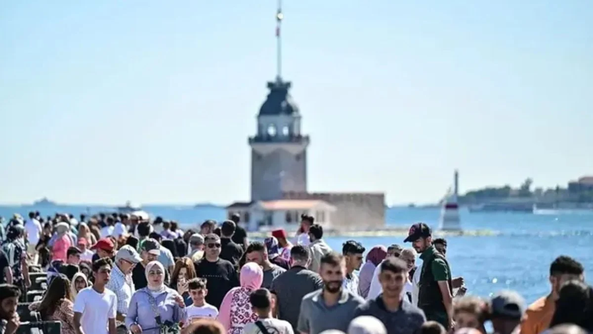 İstanbul’da hafta sonu öncesi sürpriz: Termometreler 30’u görecek