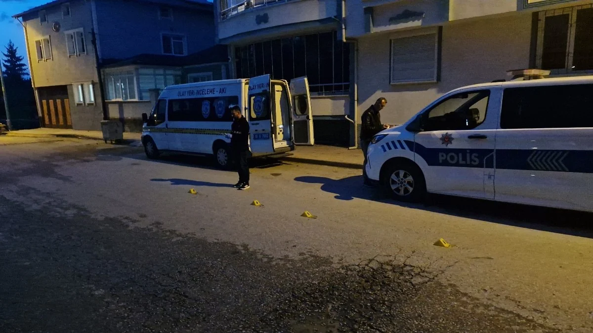 Çorum'da tartıştığı şahsı bacağından bıçakladı