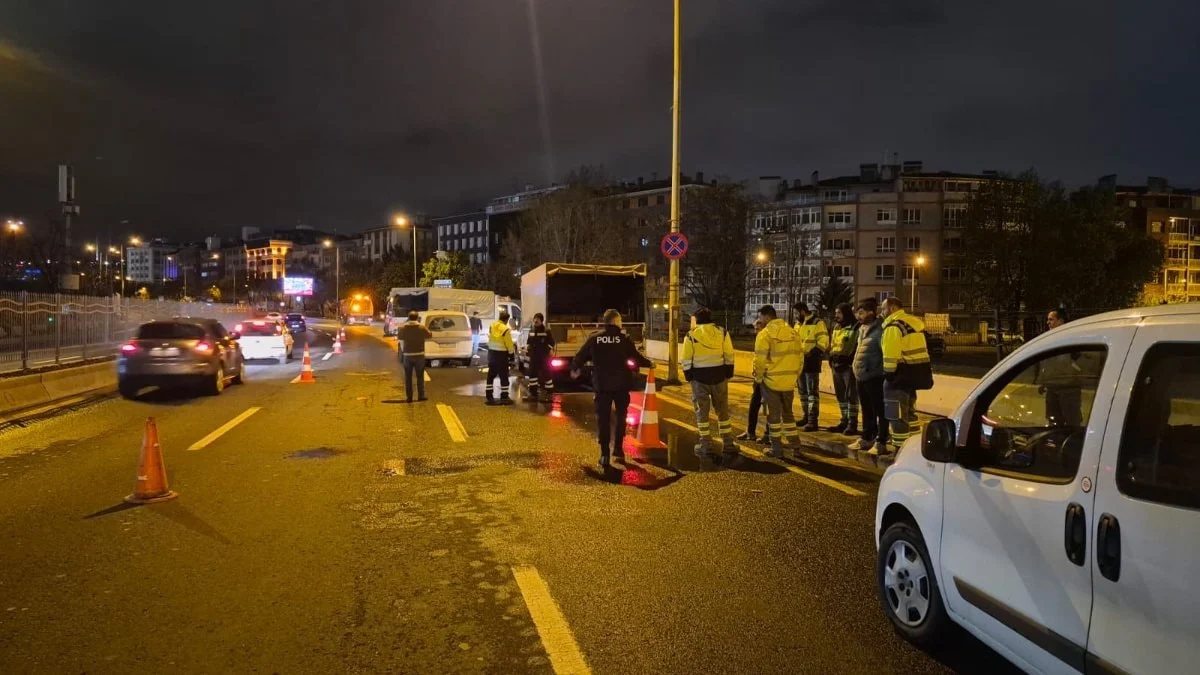 Ankara'da kaza yapan motosiklet sürücüsü ağır yaralandı