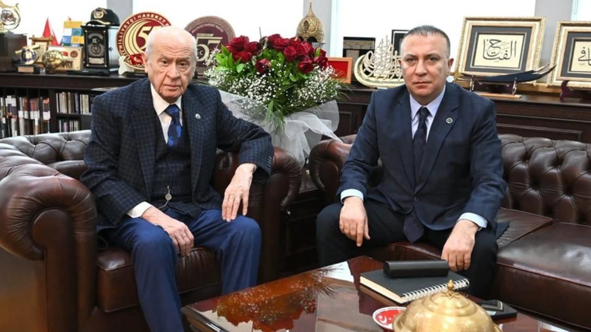 İzzet Ulvi Yönter, MHP Genel Başkan Yardımcılığı görevinden istifa etti
