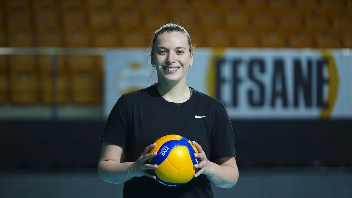 Cansu Özbay'ın isteği CEV Şampiyonlar Ligi'nde Türk finali