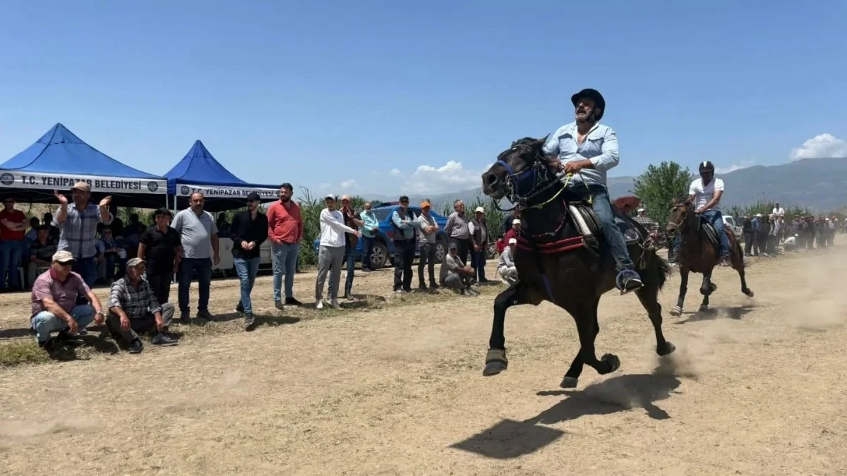 Yenipazar'da rahvan at coşkusu: Yarışlar nefes kesti