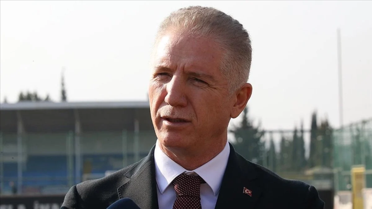 Davut Gül: Sokaklarda sahipsiz tek bir köpek bulunmayacak