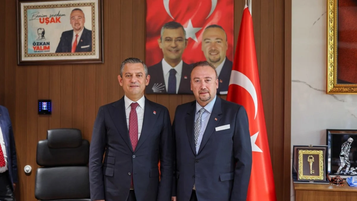 Özkan Yalım ile Özgür Özel'in yazışmaları ortaya çıktı