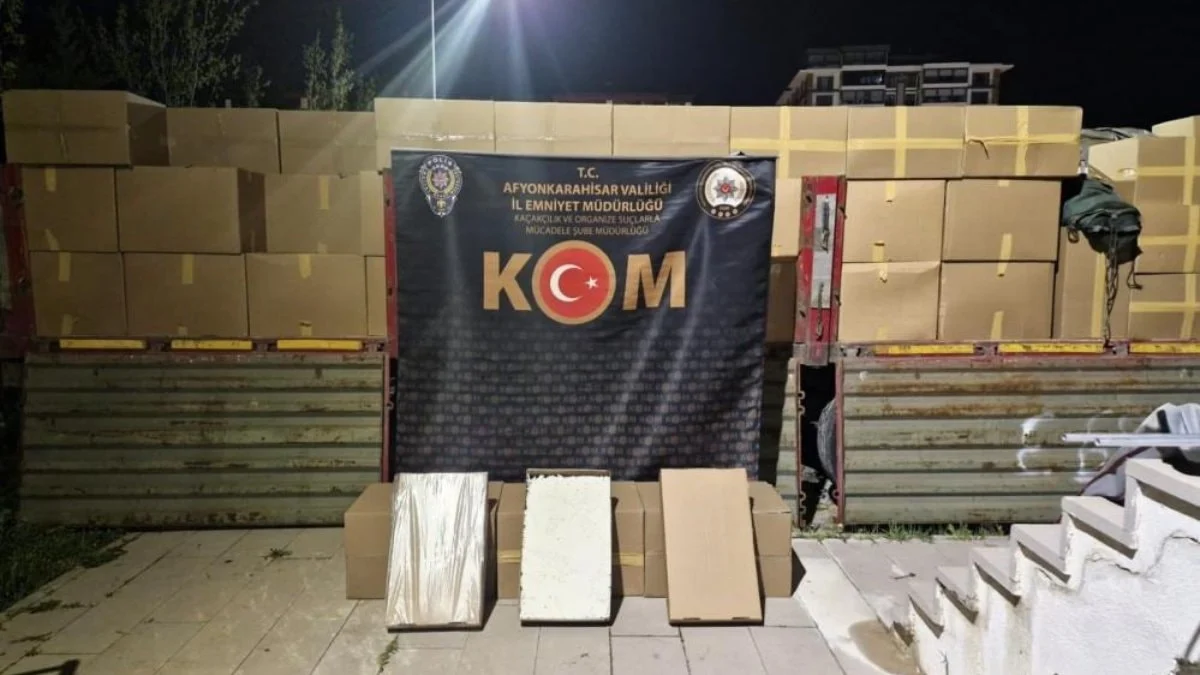 Afyonkarahisar'da 20 milyon liralık kaçak makaron ele geçirildi