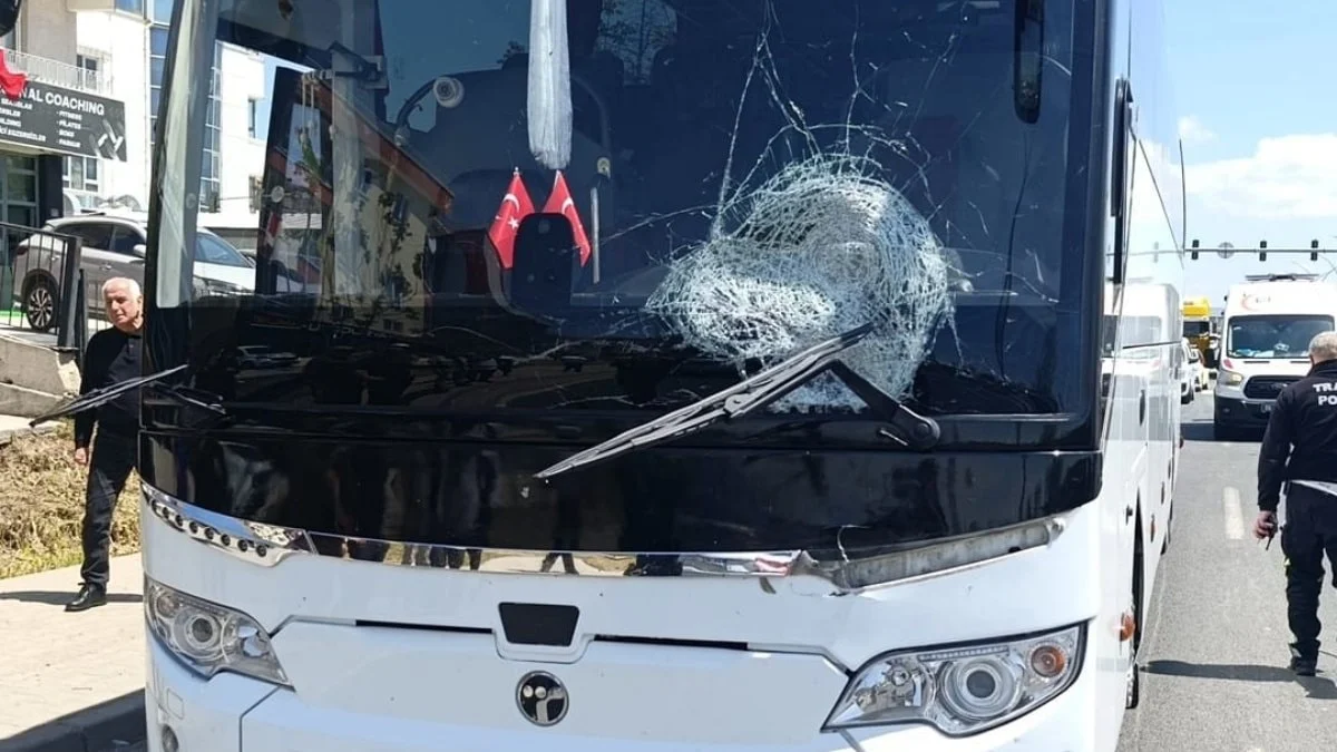 Ankara'da yolun karşısına geçerken otobüsün çarptığı Hamza öldü