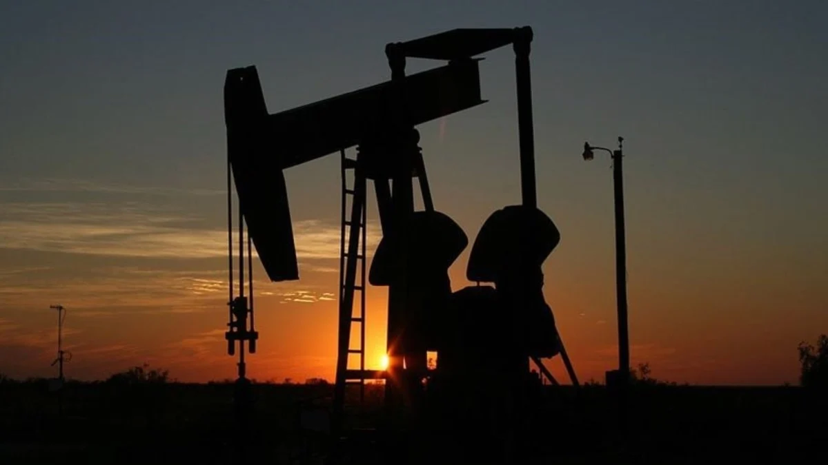 Brent petrolün varili 101,62 dolardan işlem görüyor