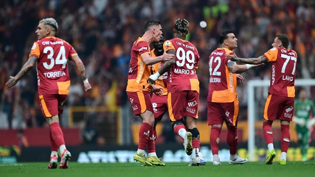 Galatasaray'a şampiyonluktan dev gelir!