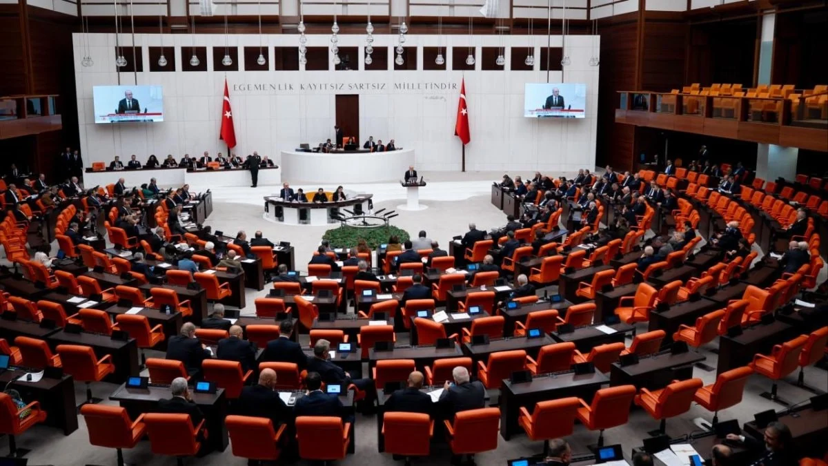 TBMM'de fahiş aidatlar düzenlemesi görüşmelerinin ikinci bölümü tamamlandı