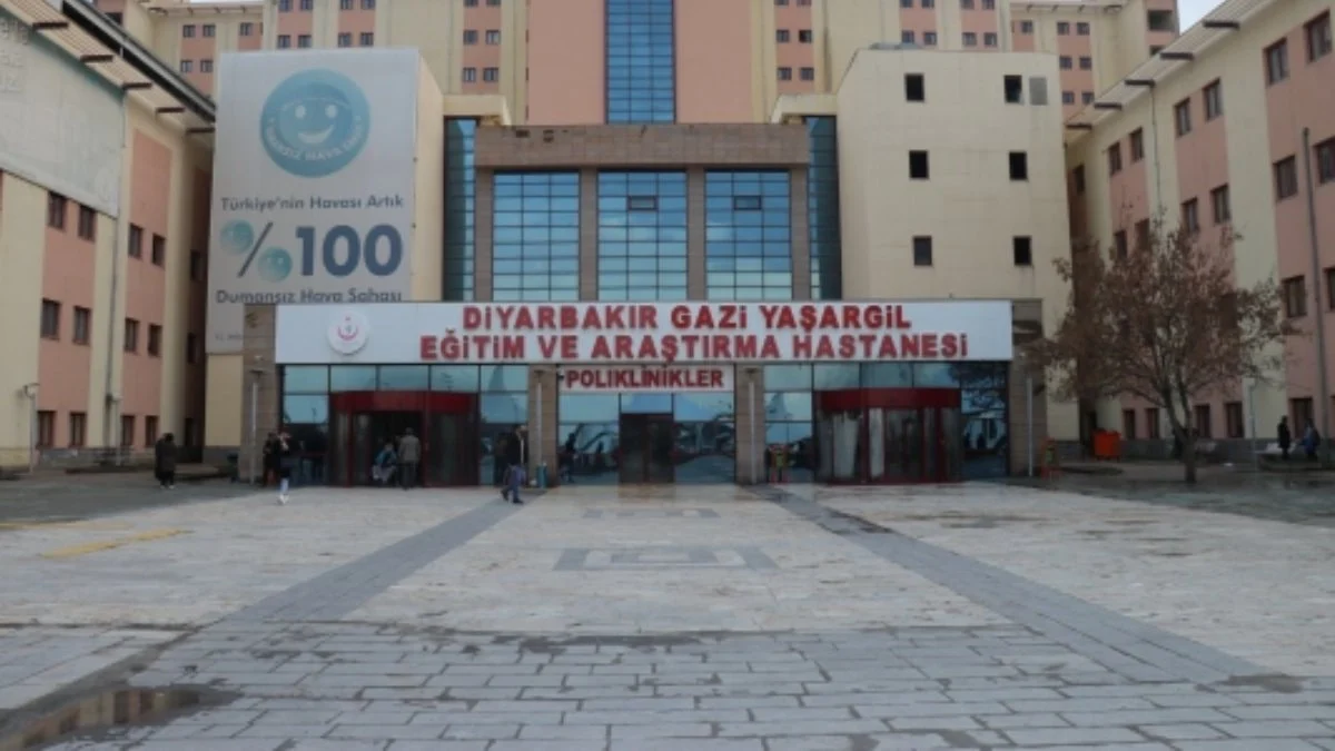 Diyarbakır Valiliği’nden “silahlı saldırı” iddialarına yalanlama
