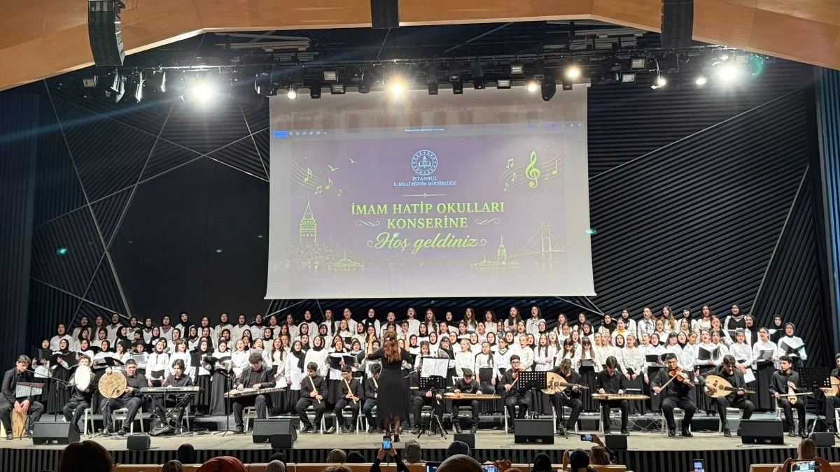İstanbul'da İmam Hatip Okulları konseri, izleyenlerin büyük beğenisini topladı