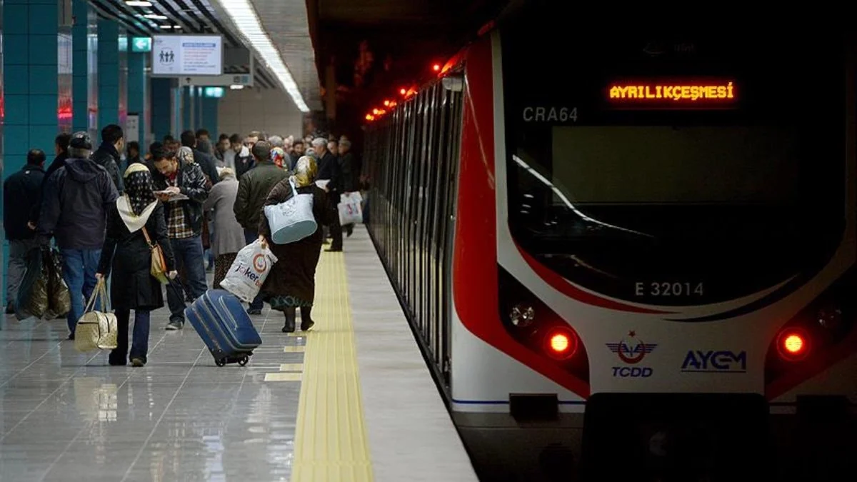 Bugün metro ve Marmaray açık mı, kapalı mı? 1 Mayıs Cuma ulaşım kararı