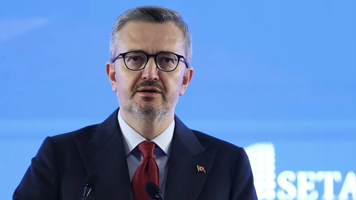 Burhanettin Duran'dan 23 Nisan paylaşımı