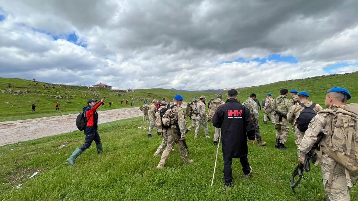 Bingöl’de kayıp emekli öğretmen 3 gündür aranıyor