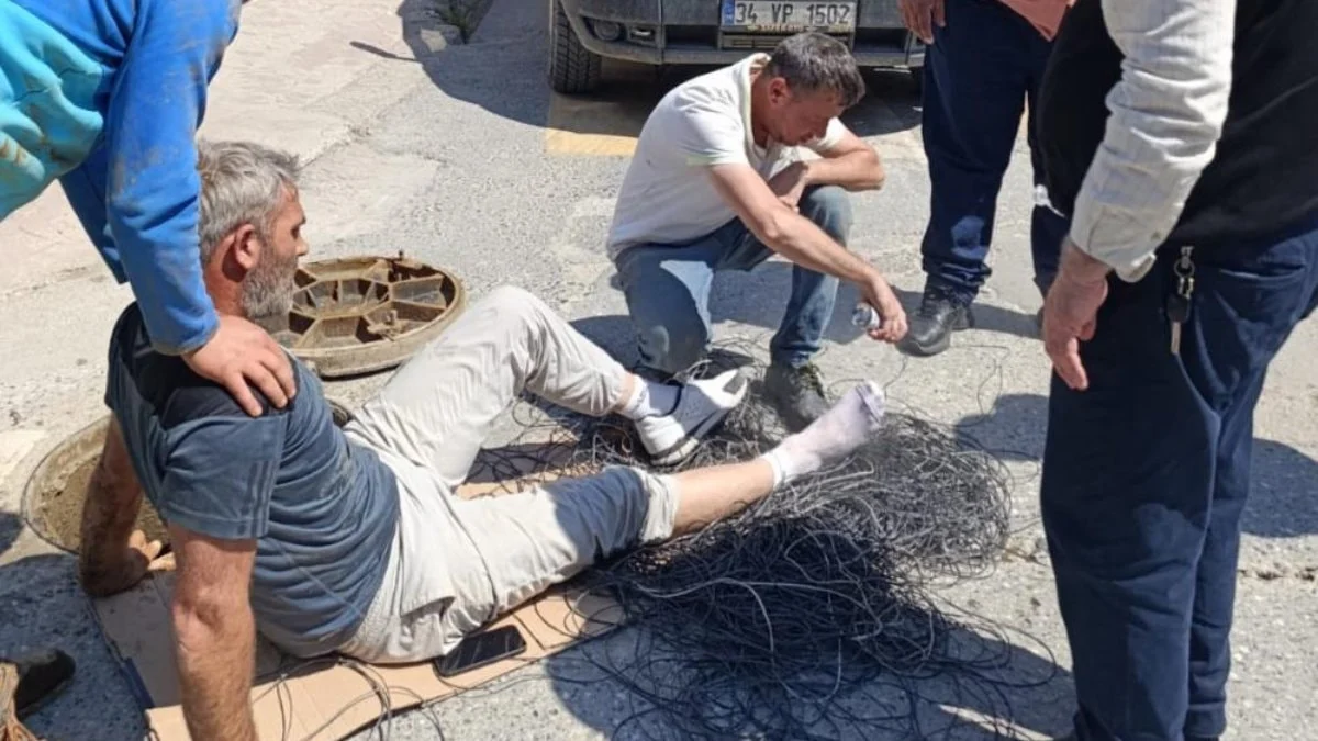 Sakarya'da servis aracı işçinin ayağını ezdi