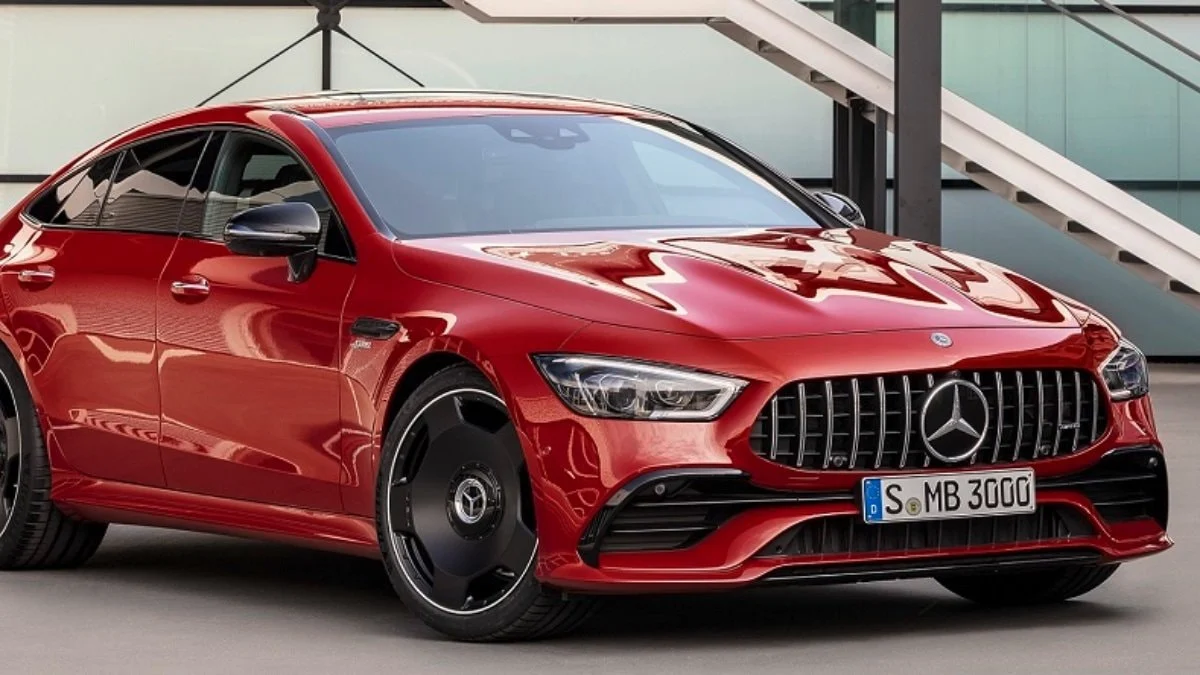 Mercedes-AMG efsanesi geri dönüyor: Yeni V8 motoru için tarih verildi