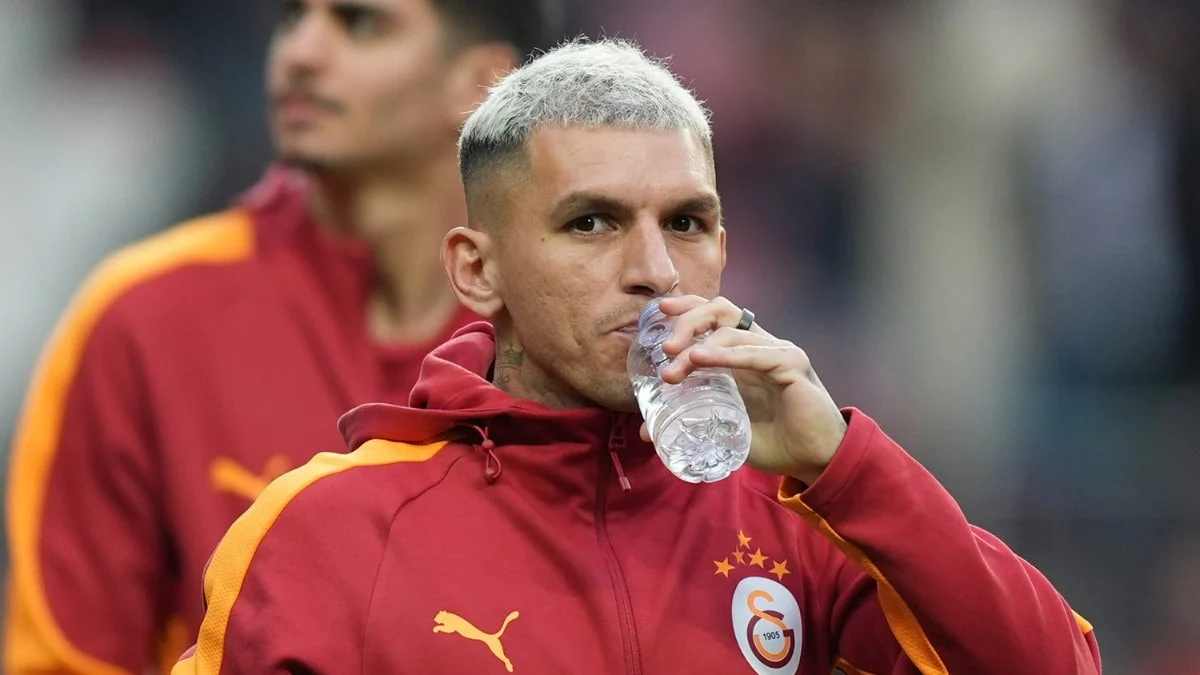 Galatasaray'a Lucas Torreira'dan kötü haber