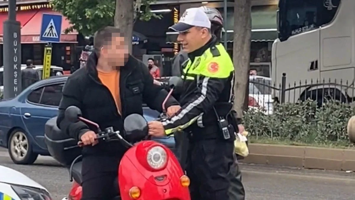 Kahramanmaraş'ta ehliyetsiz trafiğe çıktı: Bindiği motosikletin iki katı ceza kesildi