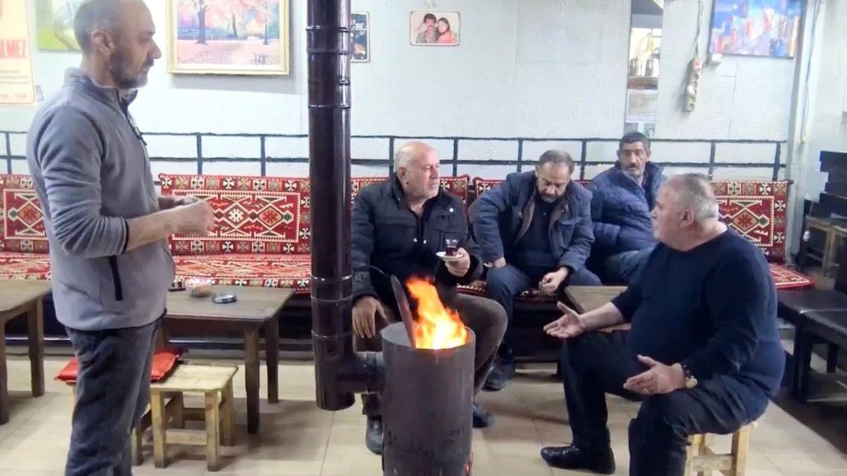 Ardahan'da nisan ayında soba yaktılar