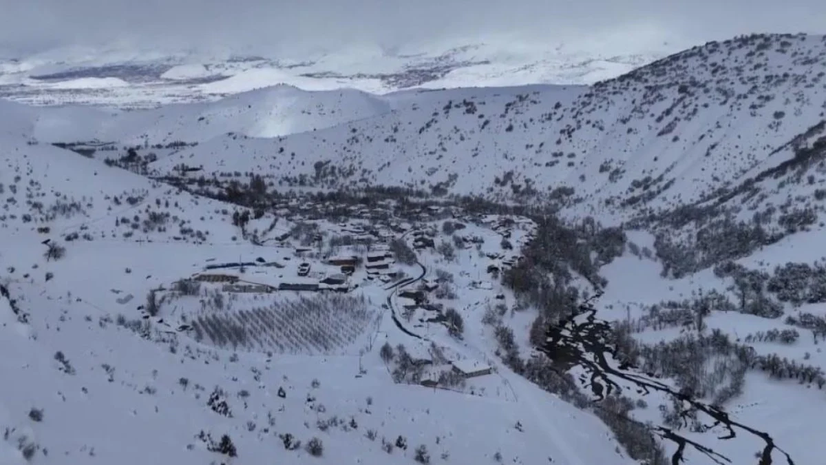 Erzincan'a kış, mayısta geri döndü