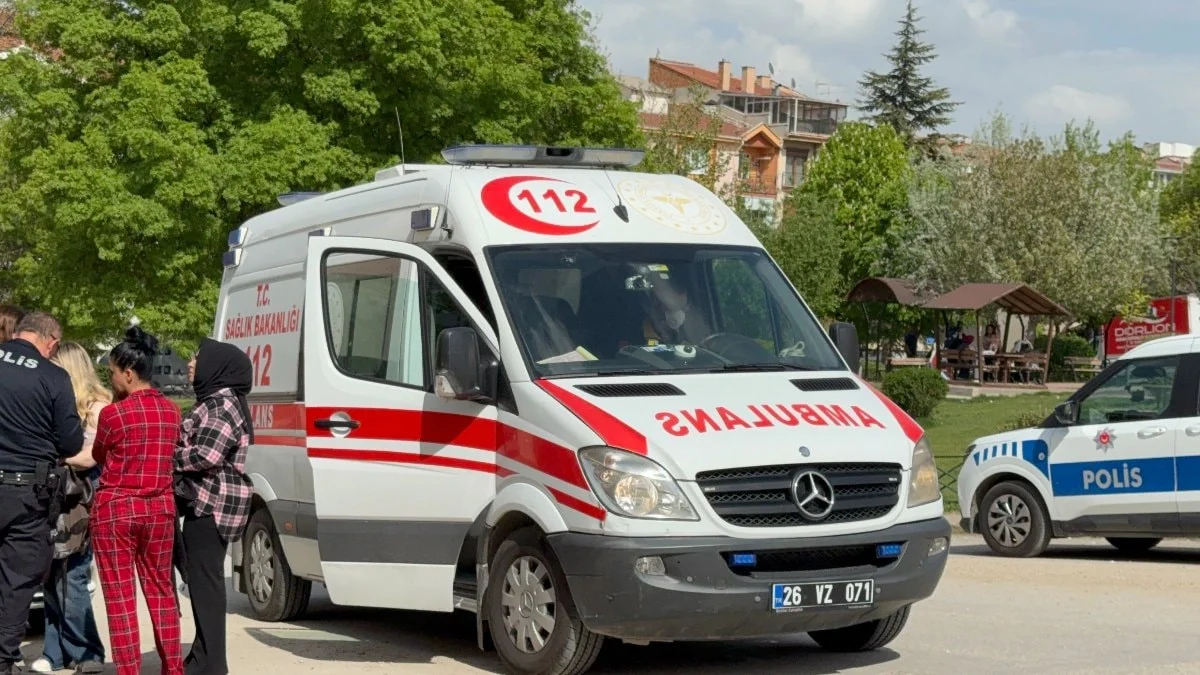 Eskişehir'de 'erkek arkadaş' kavgası: 3 kız çocuk yaralandı