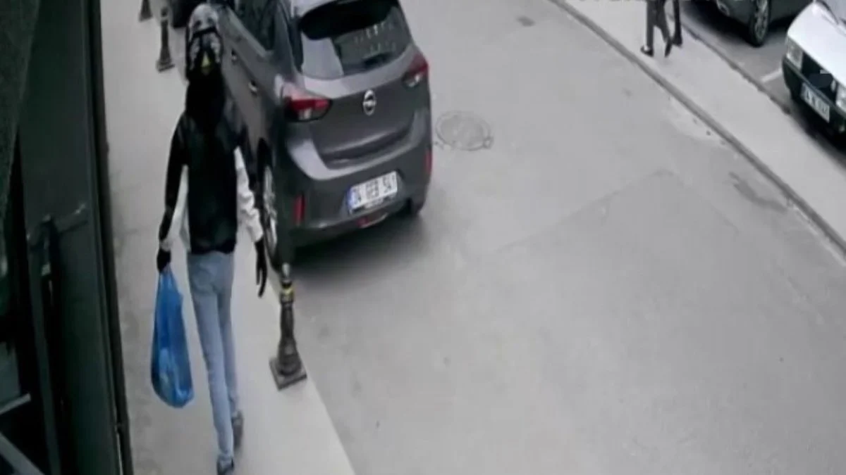Ümraniye’de otomobilden 2 kilo altın ve 60 bin Euro çalan 4 kişi tutuklandı