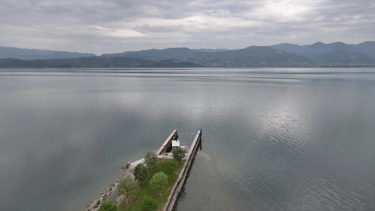 Sapanca Gölü yağışlarla nefes aldı: Kritik seviye yeniden aşıldı