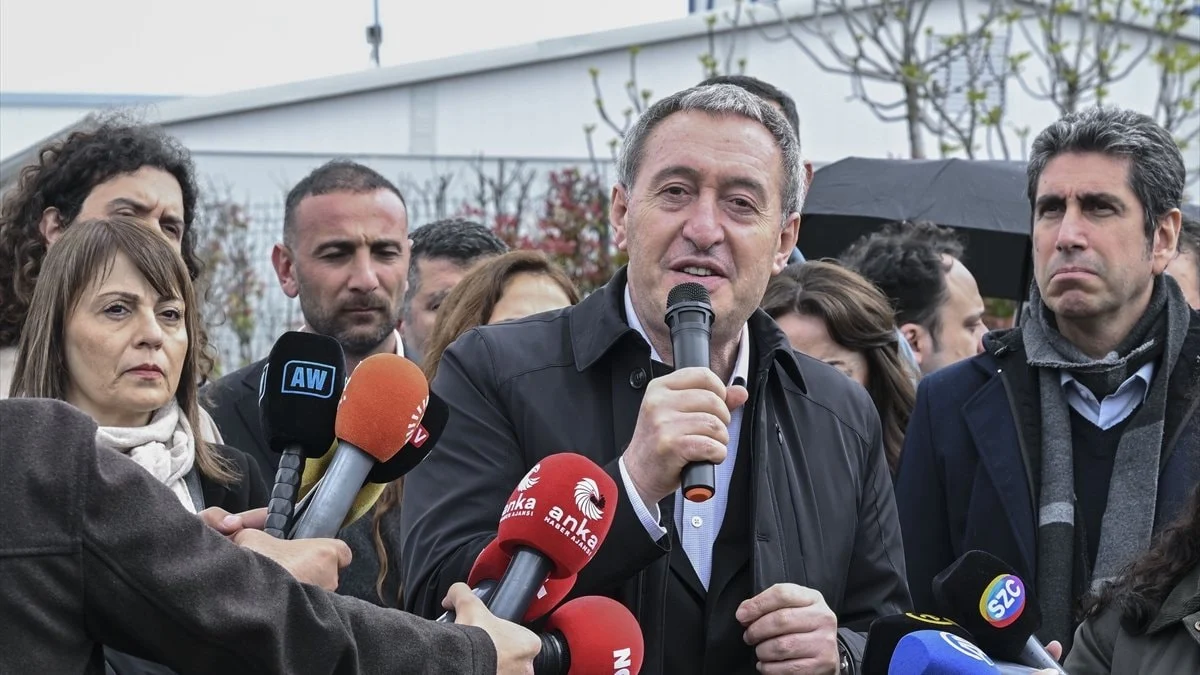 Tuncer Bakırhan: Adalet, hukuk ve demokrasi konusunda adımlar atılmalıdır