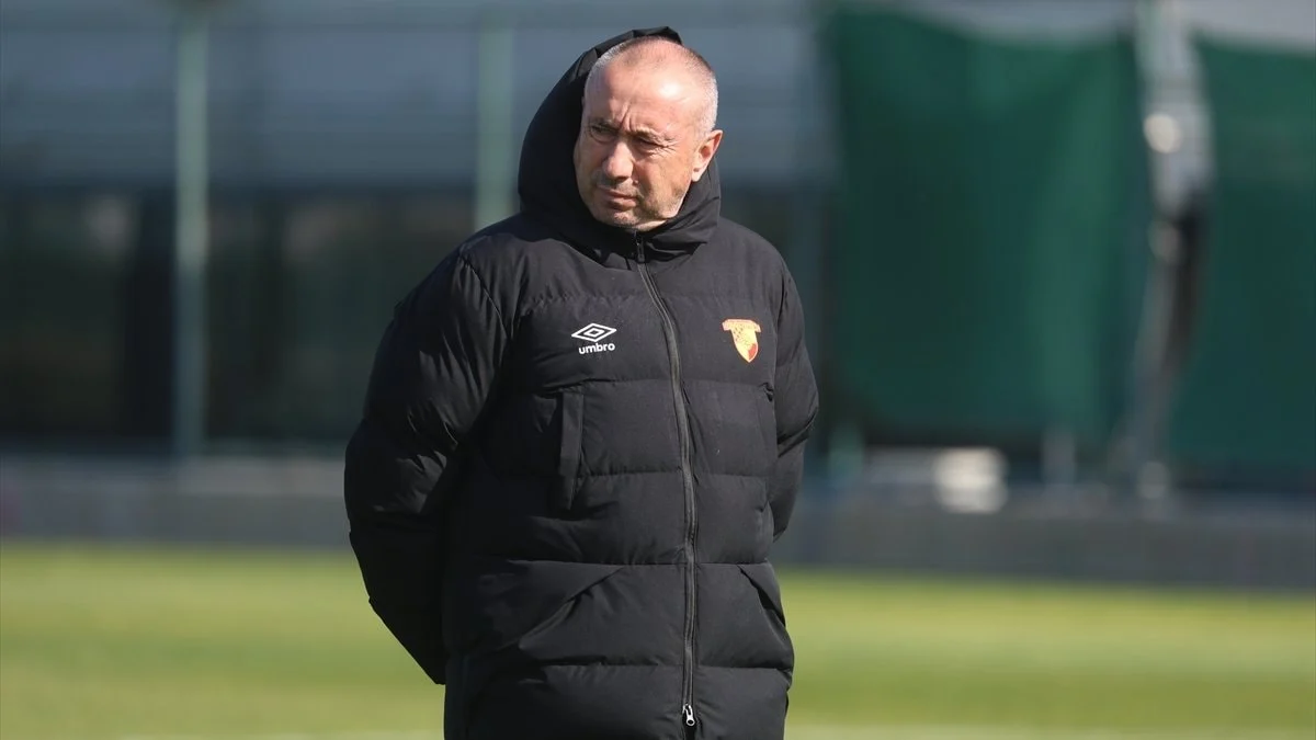 Stanimir Stoilov'un Göztepe'de 100. maç heyecanı