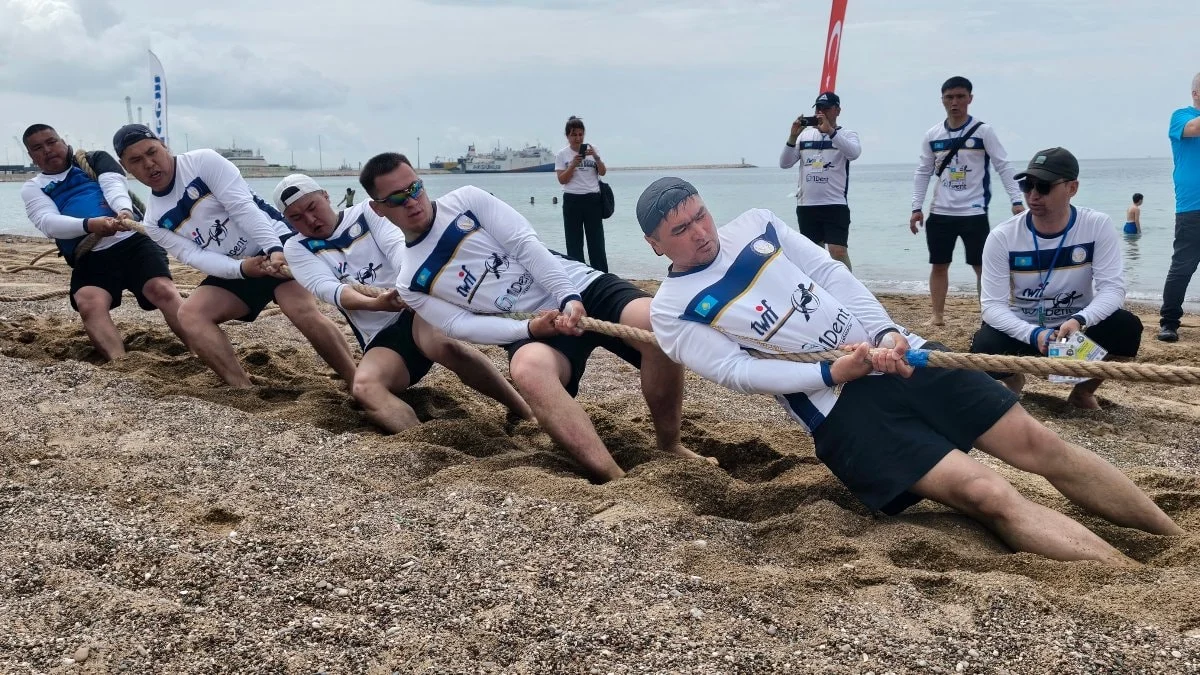 Mersin’de güç savaşı: Halat çekme turnuvası nefes kesti