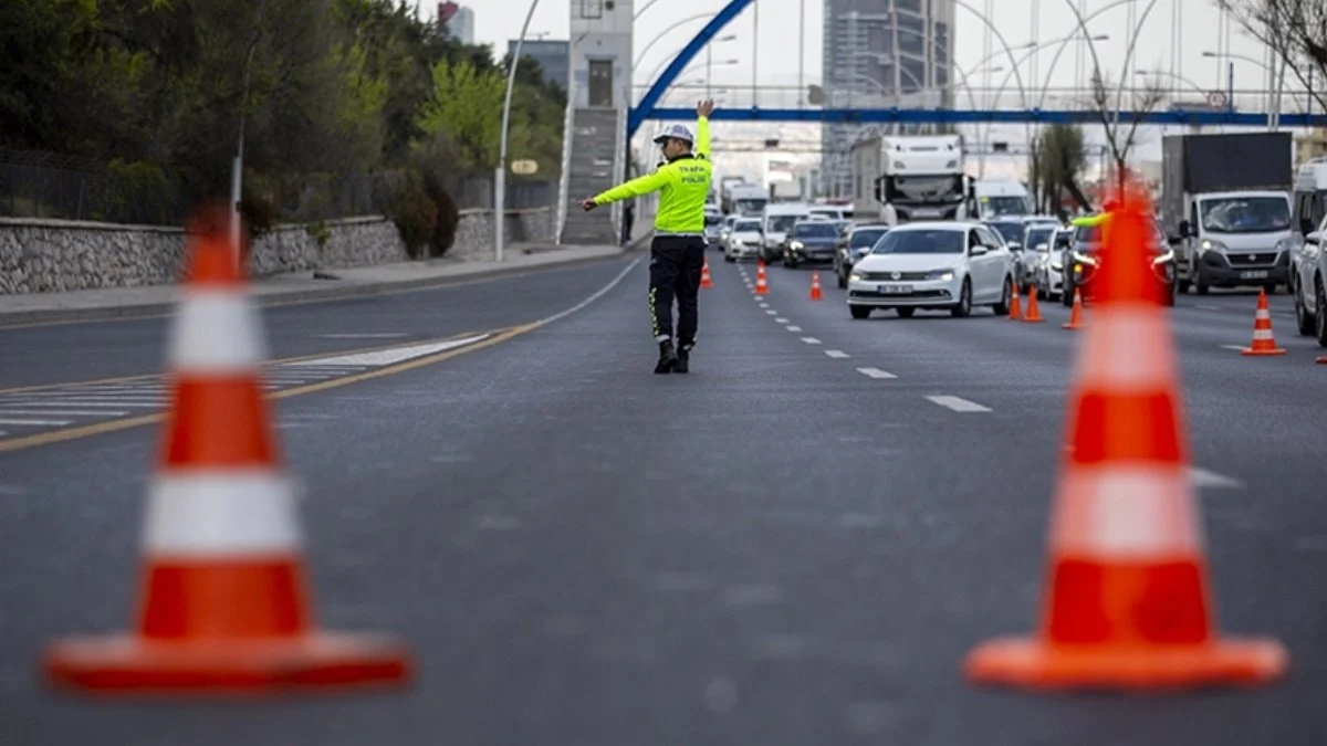 3 Mayıs Pazar trafiğe kapatılacak yollar: Alternatif güzergahlar açıklandı