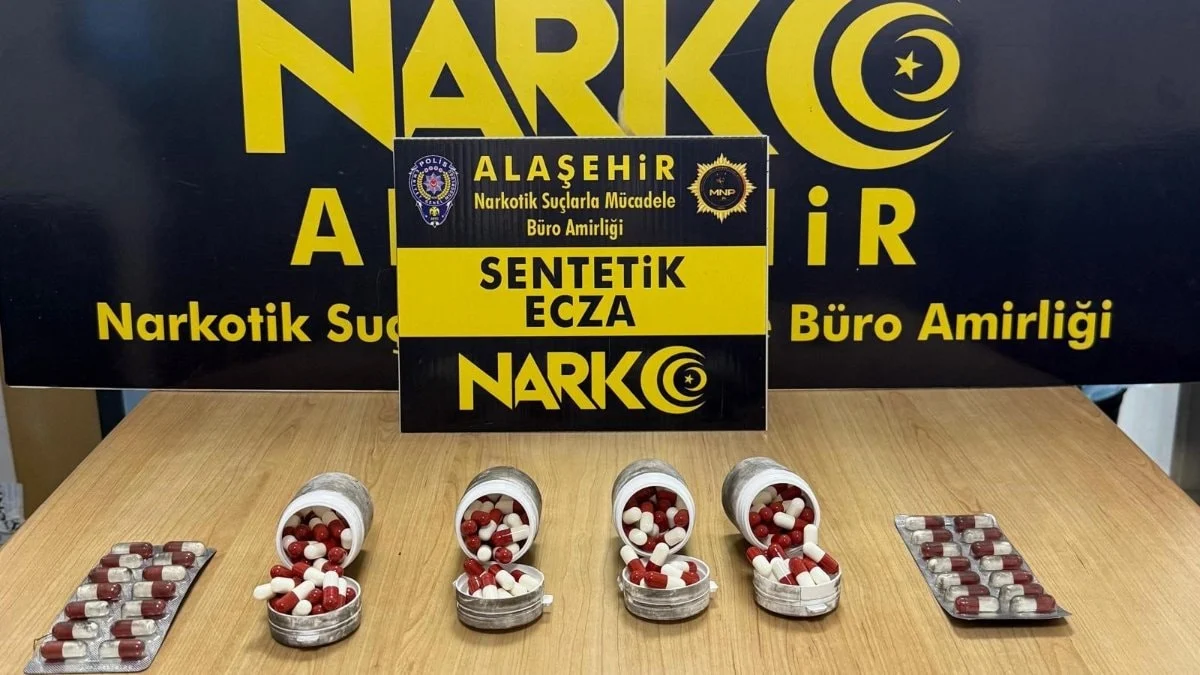 Manisa'da uyuşturucu hapla yakalanan 16 yaşındaki çocuk tutuklandı